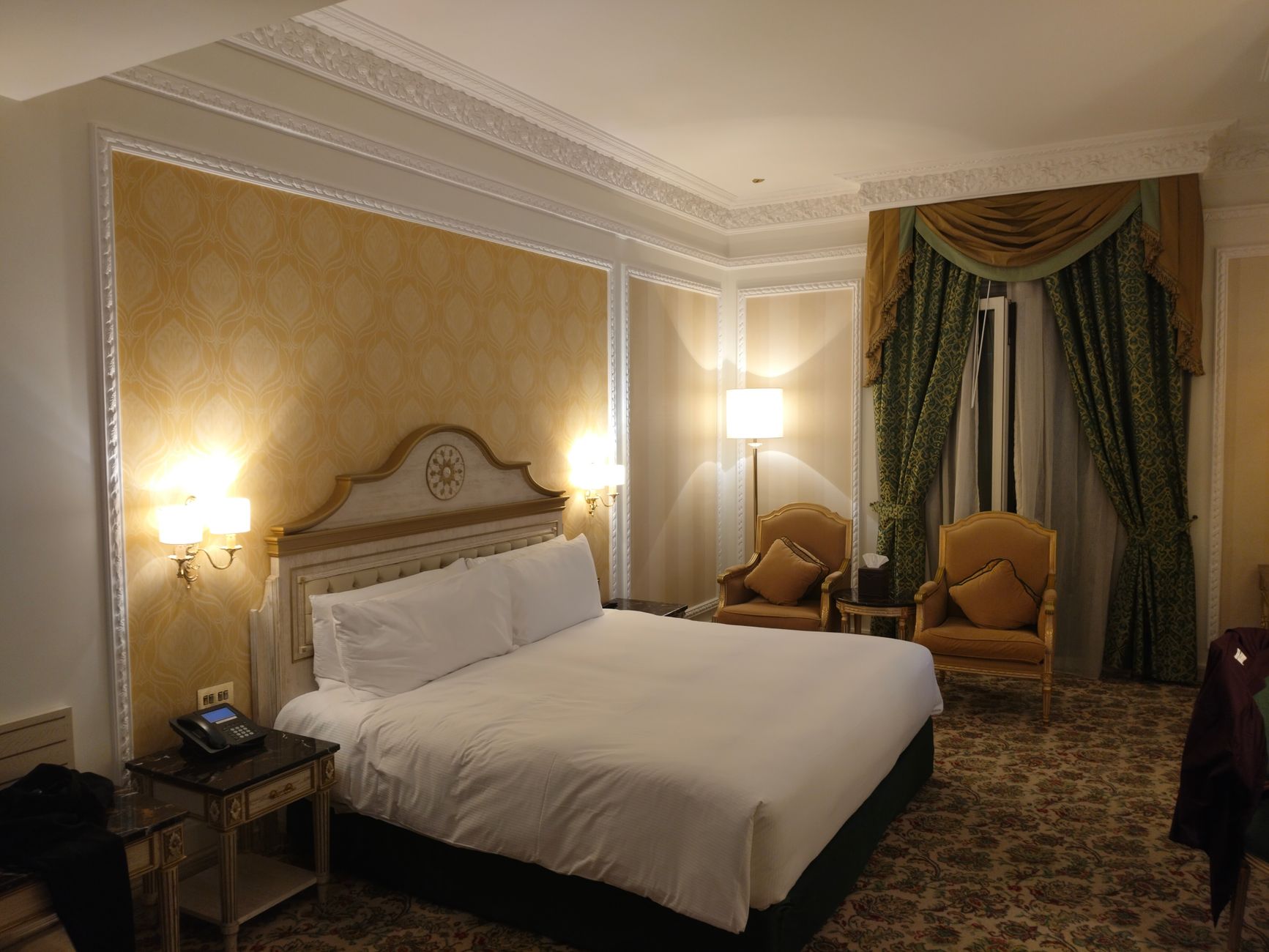 Deluxe Room at Krishna Palace